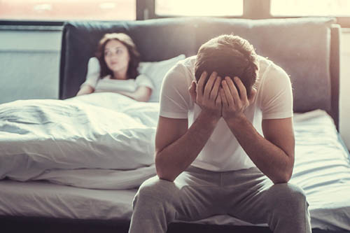 Nhịn chuyện ấy quá lâu quý ông dễ căng thẳng, cáu gắt